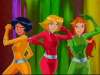 Totally Spies, a french animated softcore porn